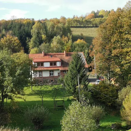 Zaczarowalim - Dom W Gorach Sowich Отель типа 