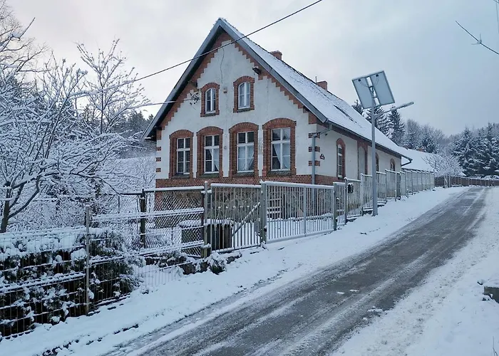 Zaczarowalim - Dom W Gorach Sowich Отель типа 